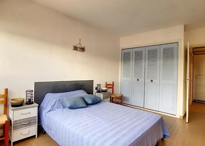 Apartamento T2 Pour 4 Personnes Avec Parking Prive Et Wifi A Carnon - Fr-1-715-52 *